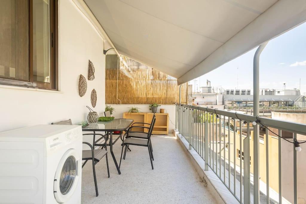 Downtown 22Sqm Green Nest King-Size Bed Афины Экстерьер фото